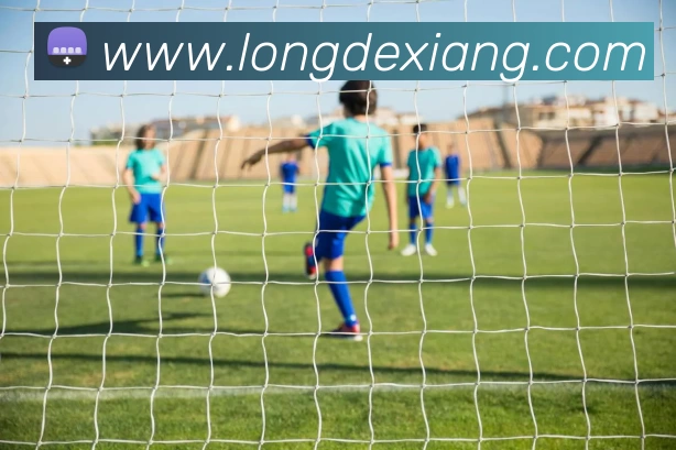 米切尔谈与哈登的默契配合期待后续比赛中进一步提升表现